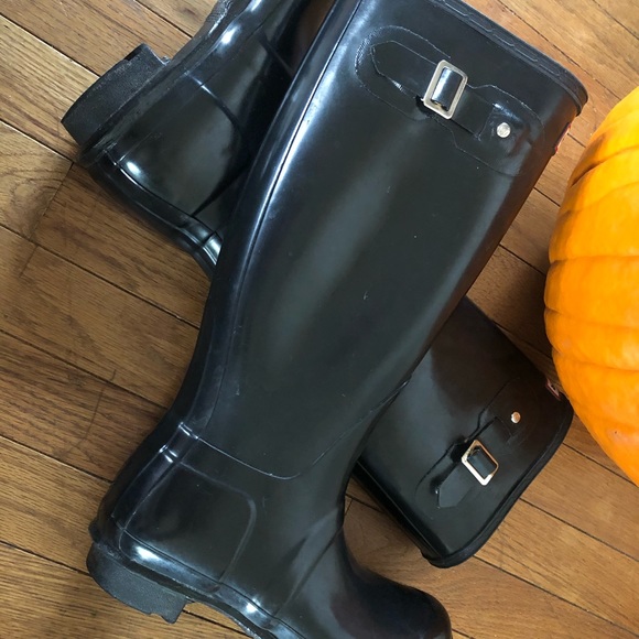 Hunter Rain Boats 6M/7F - Picture 10 of 11